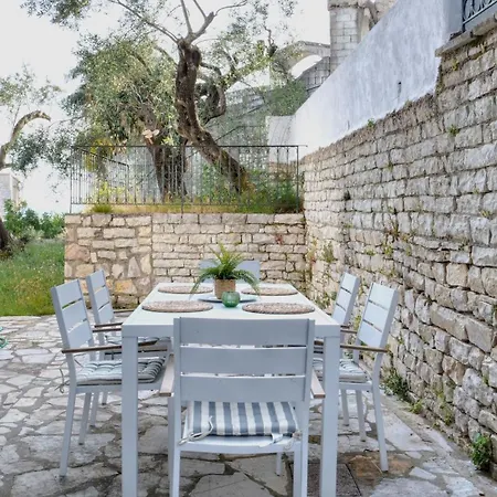 Evo's Sea View Lejlighed Glyfa