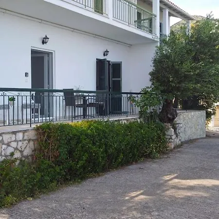 Evo's Sea View Apartman Glífa